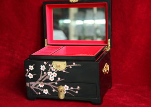 臨夏民族特色外事禮品 雕漆首飾盒的精湛藝術
