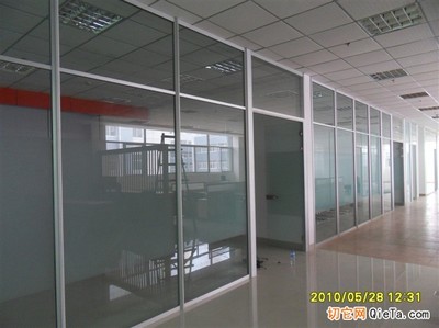 供應鑫興奧達高隔間鋁型材 打造現代空間靈活分隔的專業選擇